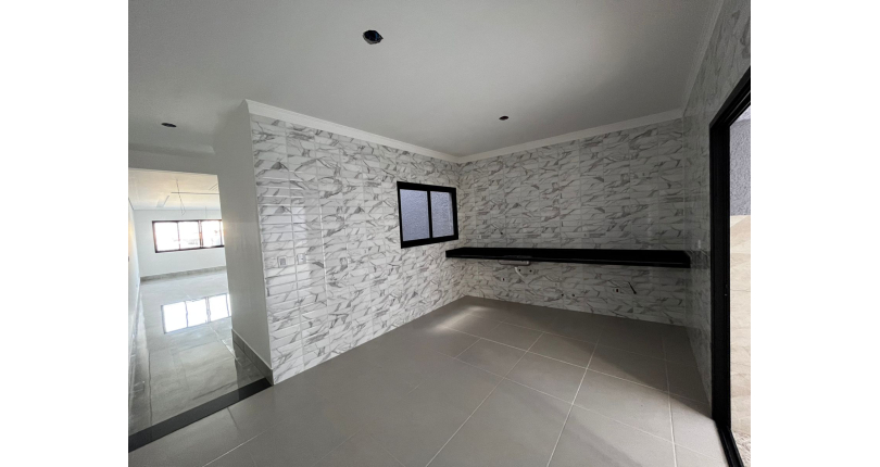 Sobrado novo á venda no Parque São Domingos na Rua Jose Amaro Peçanha 280