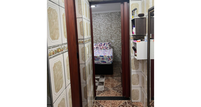 Sobrado à venda na Vila Menck na Rua Thomaz Fimiani