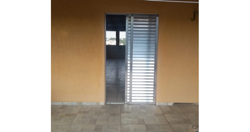 Sobrado à venda no Conjunto Residencial Jardim Canaã na Rua Santaluz