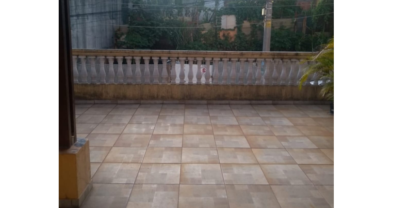 Sobrado à venda no Conjunto Residencial Jardim Canaã na Rua Santaluz