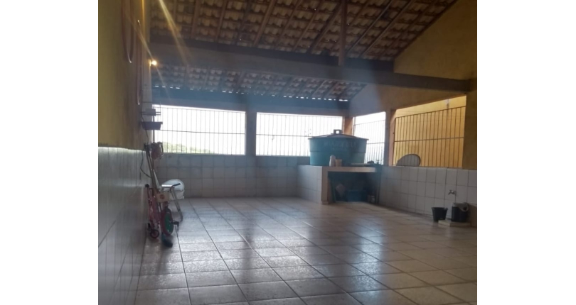 Sobrado à venda no Conjunto Residencial Jardim Canaã na Rua Santaluz