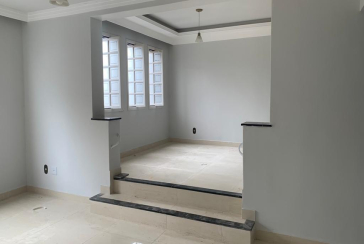 Lindo Sobrado à venda na Chacara Inglesa na Rua Doutor Ademar Nobre