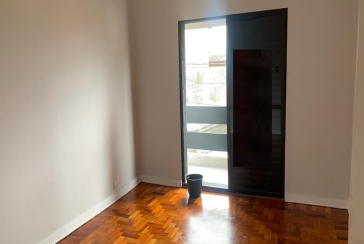 Lindo Sobrado à venda na Chacara Inglesa na Rua Doutor Ademar Nobre