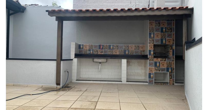 Lindo Sobrado à venda na Chacara Inglesa na Rua Doutor Ademar Nobre