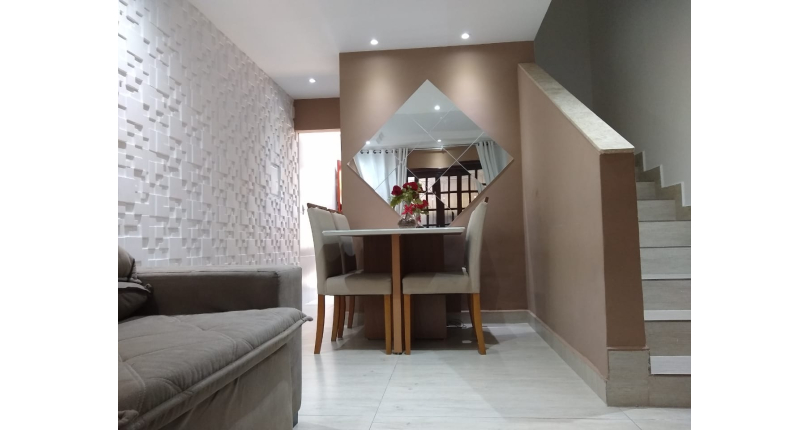 Sobrado à venda no Conjunto Residencial Vista Verde na Rua Desembargador Joaquim Bandeira de Melo