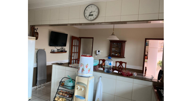 Sobrado à venda na Chacara Inglesa na Rua Doutor Ademar Nobre