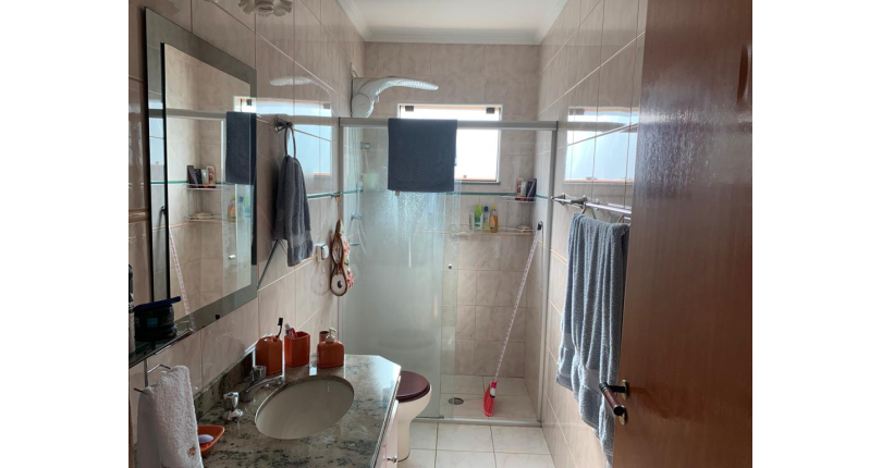 Sobrado à venda na Chacara Inglesa na Rua Doutor Ademar Nobre