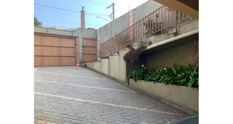 Sobrado à venda na Chacara Inglesa na Rua Doutor Ademar Nobre