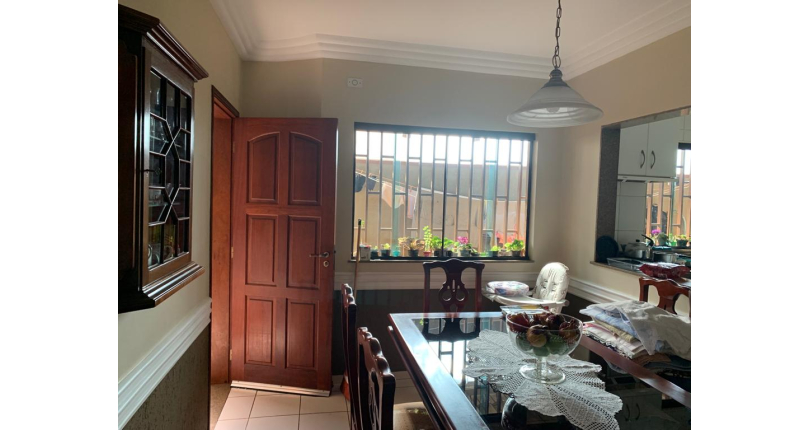 Sobrado à venda na Chacara Inglesa na Rua Doutor Ademar Nobre