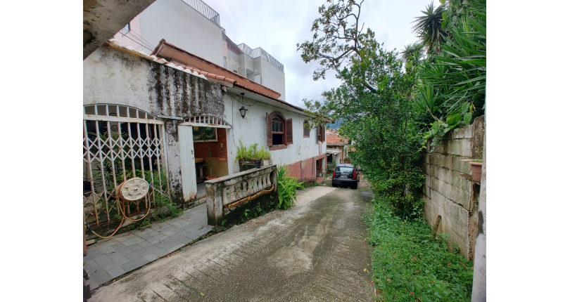 Casa à venda no Jardim Regina na Rua Crispim Santos