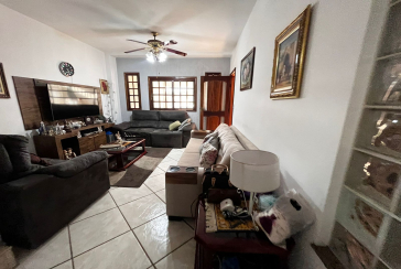 Sobrado à venda no Conjunto Residencial Vista Verde na Rua Desembargador Vicente Sabino Júnior
