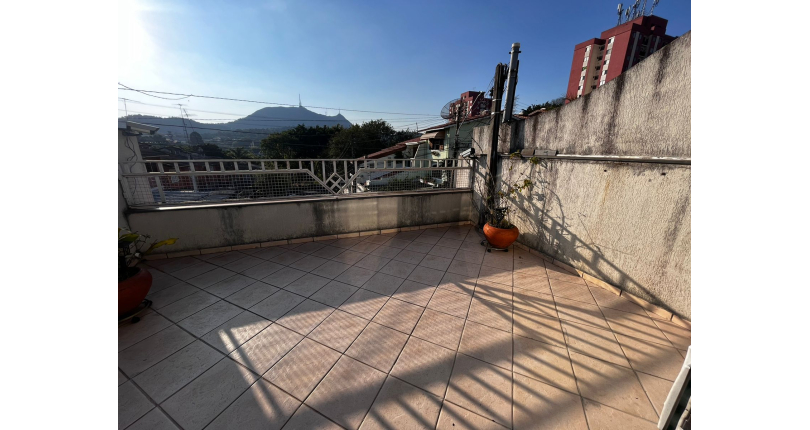 Sobrado à venda no Conjunto Residencial Vista Verde na Rua Desembargador Vicente Sabino Júnior