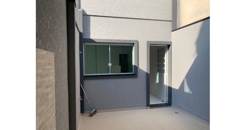 Sobrado novo à venda no Parque São Domingos na Rua Homero Sales 855 