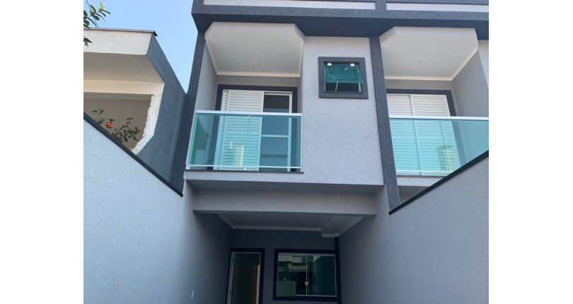 Sobrado novo à venda no Parque São Domingos na Rua Homero Sales 855 