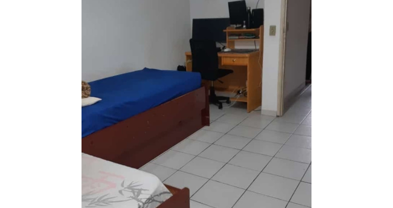  Sobrado á venda no Conjunto Residencial Vista Verde na Rua José Carlos de Resende