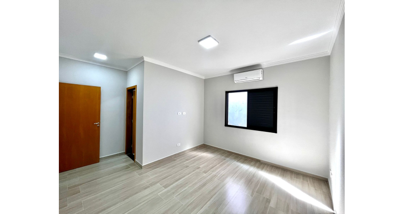 Sobrado à venda Rua Frei Adriano Donado, Jardim Pinheiros - Imóveis à Venda