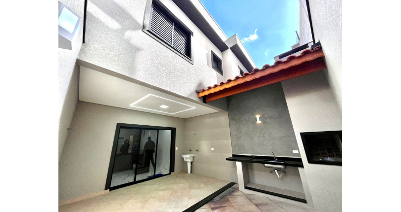 Sobrado à venda Rua Frei Adriano Donado, Jardim Pinheiros - Imóveis à Venda