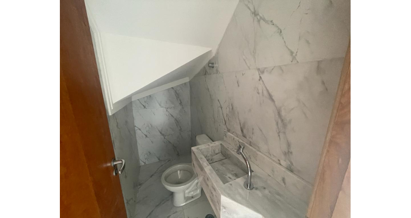 Sobrado à venda no Parque São Domingos na Rua Homero Sales 37