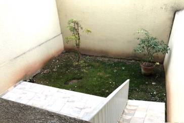 Casa assobradada à venda na Ayrosa na Rua Arara