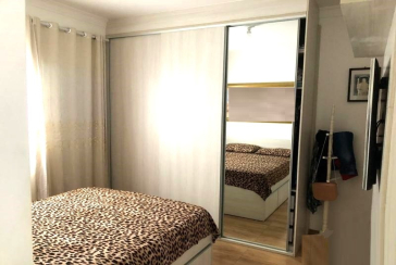 Casa assobradada à venda na Ayrosa na Rua Arara