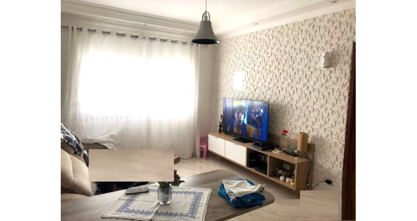 Casa assobradada à venda na Ayrosa na Rua Arara