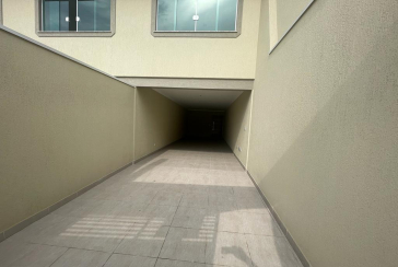 OPORTUNIDADE: Sobrado à venda no Parque São Domingos na Rua Abraham Lincoln