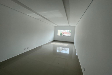 OPORTUNIDADE: Sobrado à venda no Parque São Domingos na Rua Abraham Lincoln