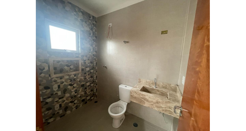 OPORTUNIDADE: Sobrado à venda no Parque São Domingos na Rua Abraham Lincoln