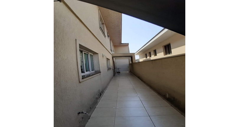 Sobrado à venda no Parque São Domingo na Rua Giovani Recordati