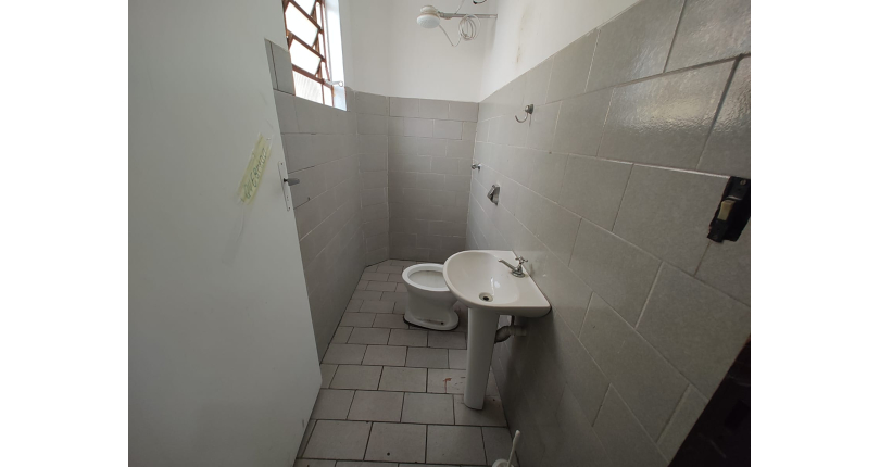 Imóvel Comercial à venda no Jardim Santo Elias na Avenida Mutinga