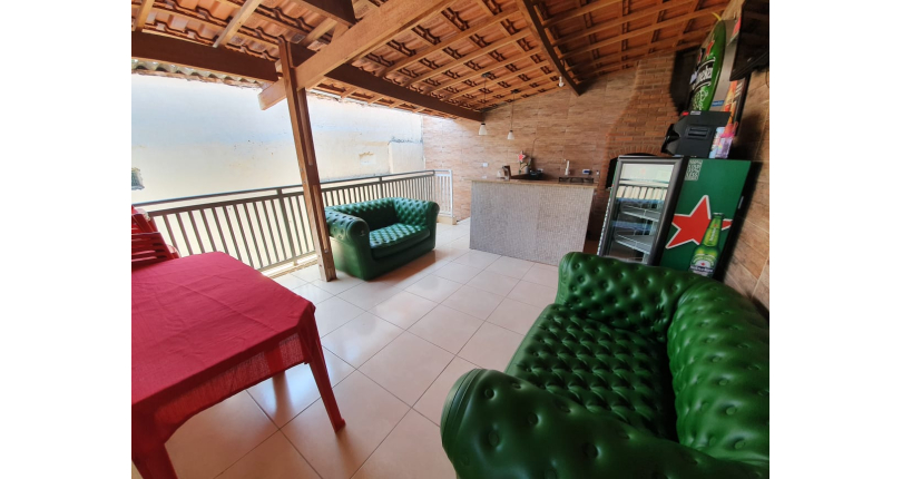 Belo Sobrado à venda no Jardim Vista Linda na Rua Amapola