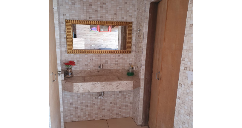 Belo Sobrado à venda no Jardim Vista Linda na Rua Amapola