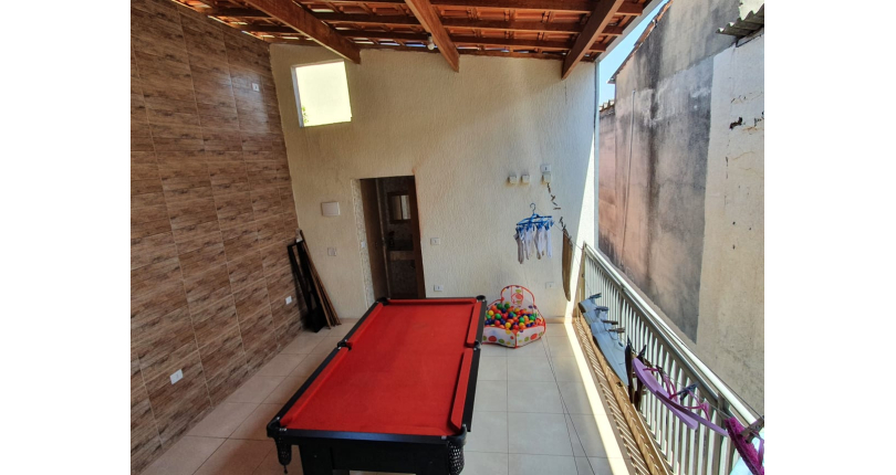 Belo Sobrado à venda no Jardim Vista Linda na Rua Amapola