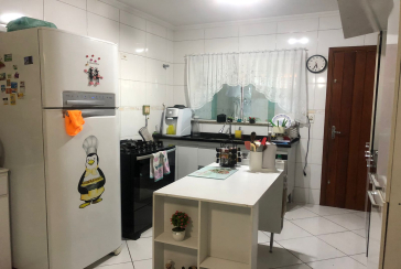 Belo Sobrado à venda na Vila Guedes na Rua São Francisco de Assis