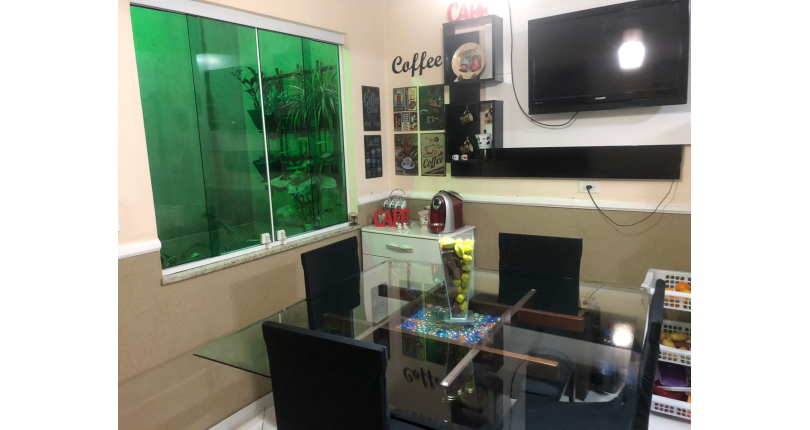 Belo Sobrado à venda na Vila Guedes na Rua São Francisco de Assis