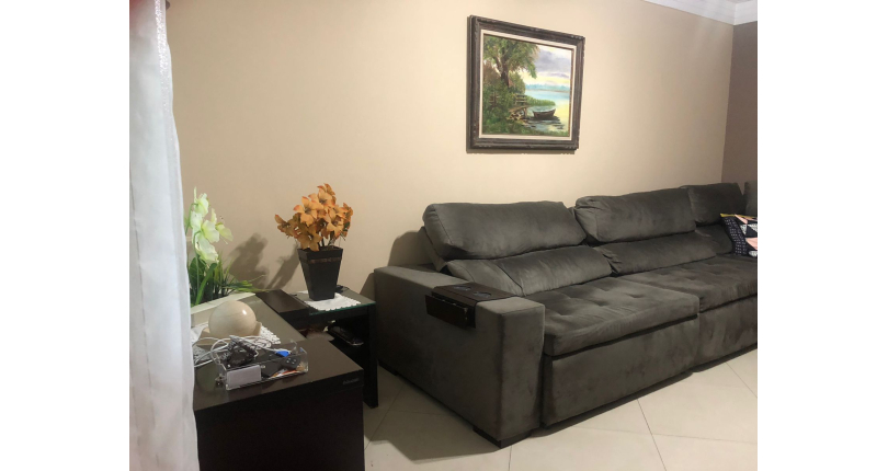 Belo Sobrado à venda na Vila Guedes na Rua São Francisco de Assis