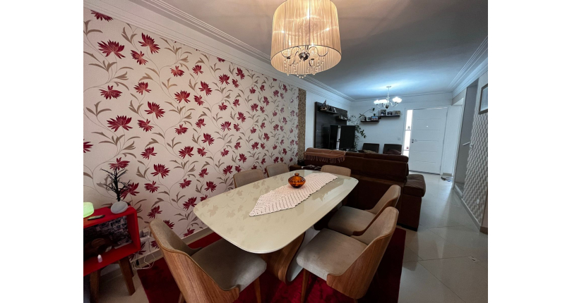 Belíssimo Sobrado à venda no Parque São Domingos na Rua Giovani Recordati 68