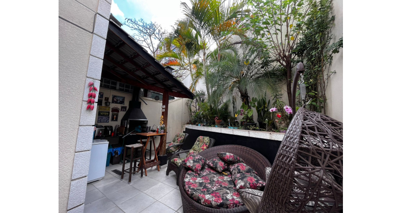 Belíssimo Sobrado à venda no Parque São Domingos na Rua Giovani Recordati 68