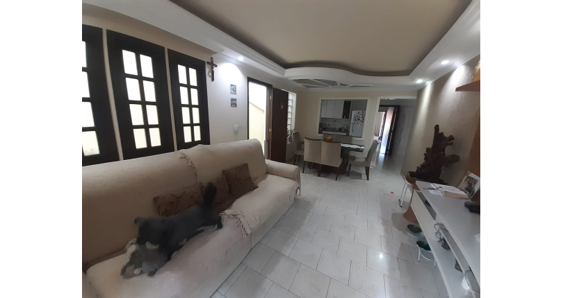 Bela Casa assobradada à venda no Parque São Domingos na Rua Severino Vilar Filho