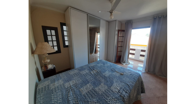 Bela Casa assobradada à venda no Parque São Domingos na Rua Severino Vilar Filho