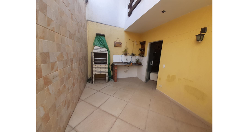 Bela Casa assobradada à venda no Parque São Domingos na Rua Severino Vilar Filho