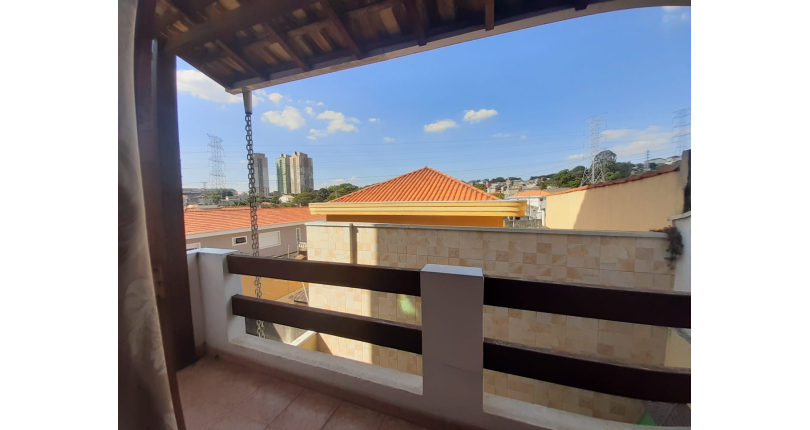 Bela Casa assobradada à venda no Parque São Domingos na Rua Severino Vilar Filho