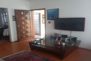 Casa assobradada à venda no Parque São Domingos na Rua Almiro Bernardo