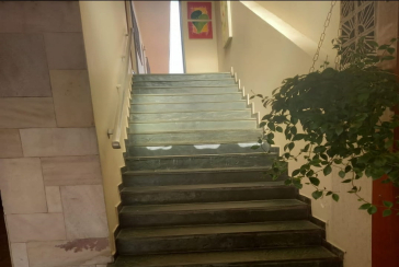 Casa assobradada à venda no Parque São Domingos na Rua Almiro Bernardo