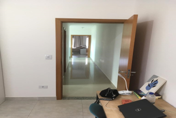 BELO Sobrado à venda no Jardim Bandeirantes (Zona Norte) na Rua Engenheiro Dolabela