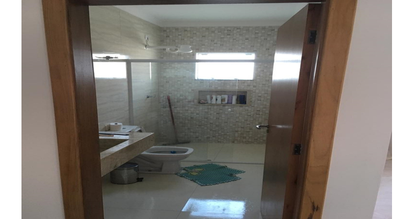 BELO Sobrado à venda no Jardim Bandeirantes (Zona Norte) na Rua Engenheiro Dolabela