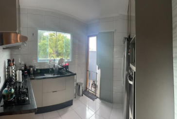 Sobrado à venda no Jaraguá na Rua Jimesana