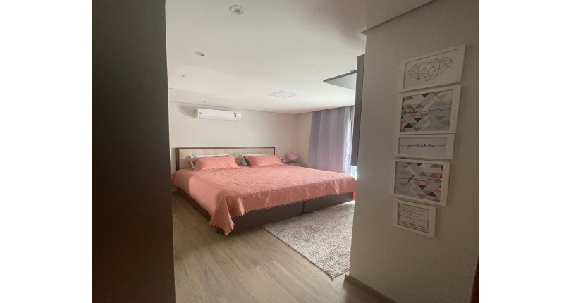 Sobrado à venda no Jaraguá na Rua Jimesana