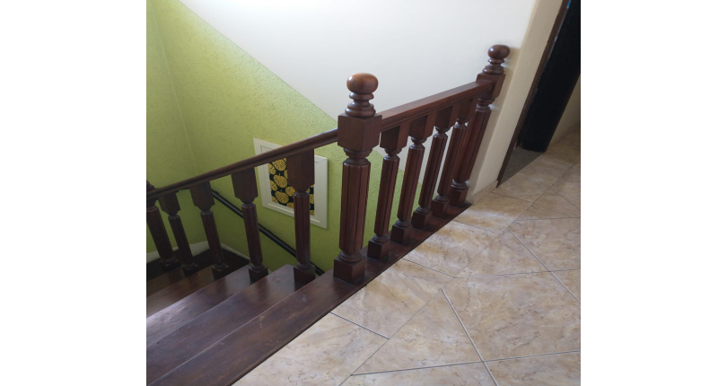 Sobrado à venda no Jardim Santo Elias na Rua Armando Flamarion Coelho