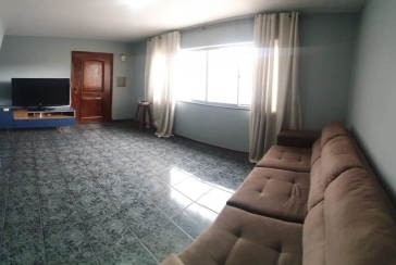 Oportunidade de Sobrado à venda no Jardim Mangalot na Rua José Baltore